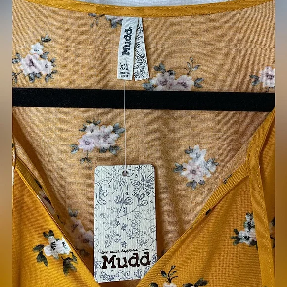 COPY - Mudd NWT Blouse Size XXL - Picture 2 of 7
